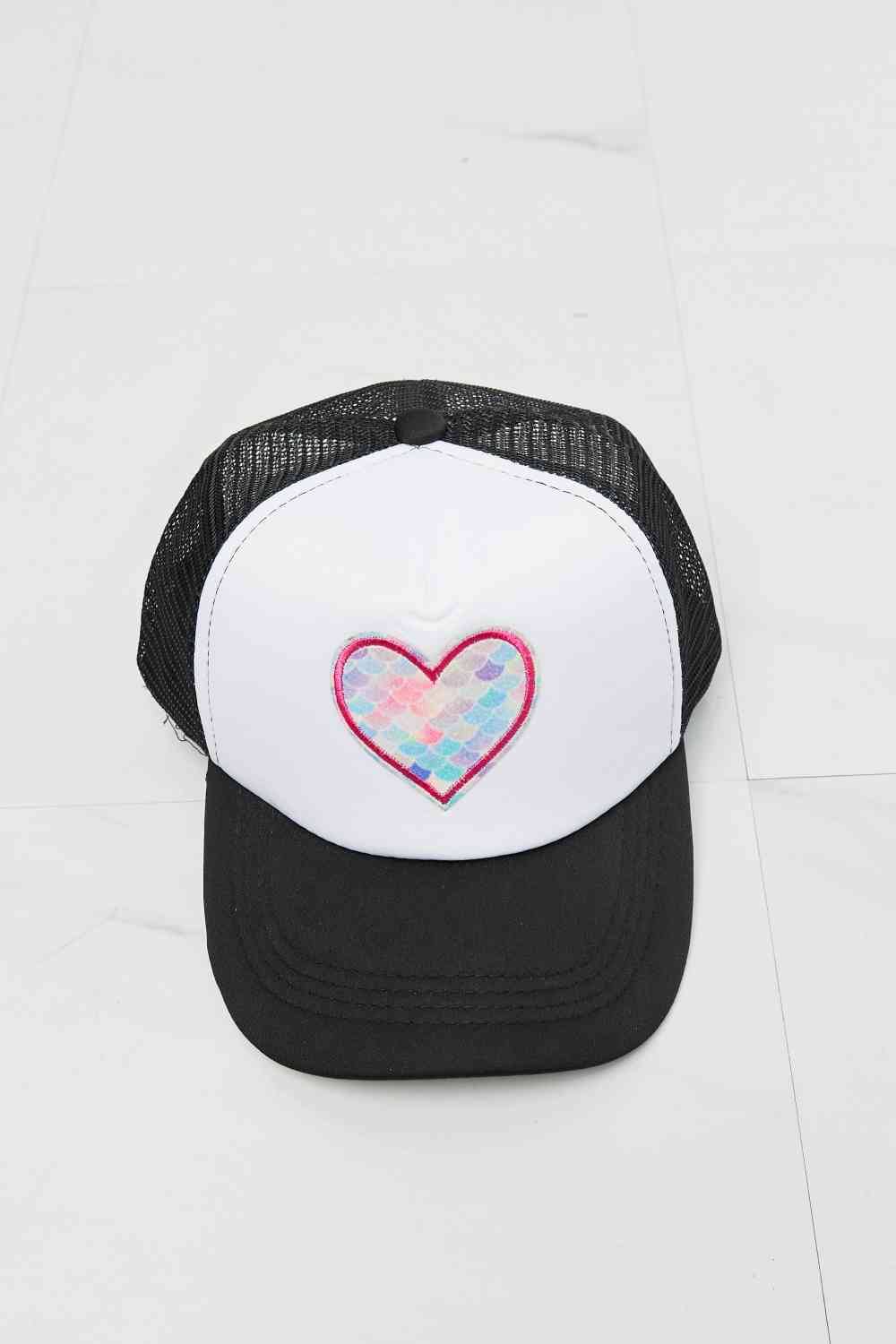 Fame Falling For You Trucker Hat In Black